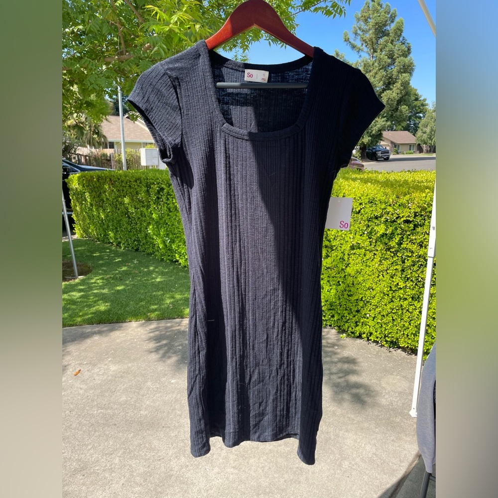 NEVER WORN: Black T-shirt Dress